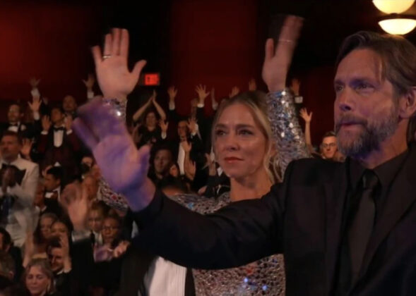 Troy Kotsur secures second Oscar for Deaf community Kotsur deaf applause