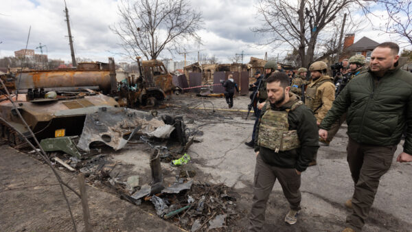 Bucha_after_Russian_invasion_of_Ukraine,_President_Zelensky_and_Yermak