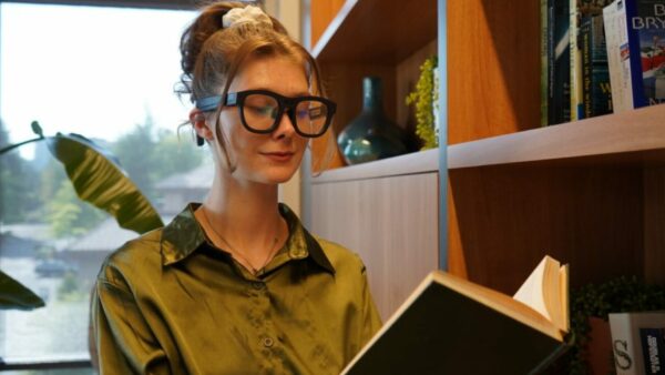 iTourTranslator AR Glasses