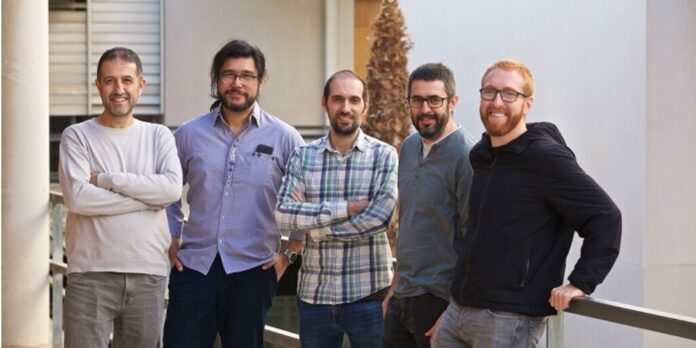 Researchers from the UA Transducens research group, from left to right: Juan Antonio Pérez Ortiz, Andrés Lou Ríos, Víctor Sánchez Cartagena, Felipe Sánchez Martínez and Miquel Esplà Gomis.